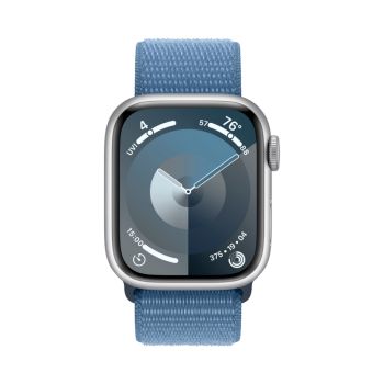 Apple Watch Series 9, 41 мм, корпус из алюминия серебристого цвета, нейлоновый ремешок цвета «ледяной синий»