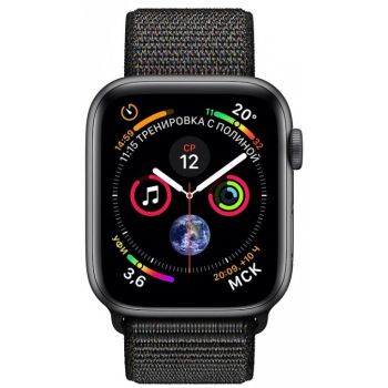 Apple Watch Series 4, 40 мм, корпус из алюминия цвета «серый космос», спортивный браслет черного цвета